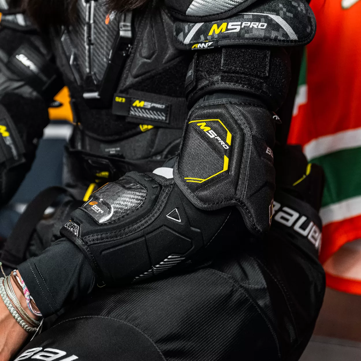 Best SUPREME M5PRO ELBOW PAD Elbow Pads