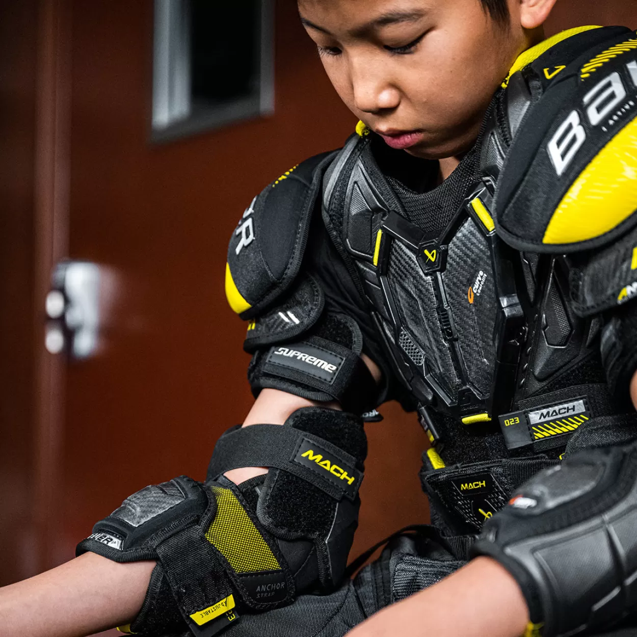 Best SUPREME MACH SHOULDER PAD Shoulder Pads