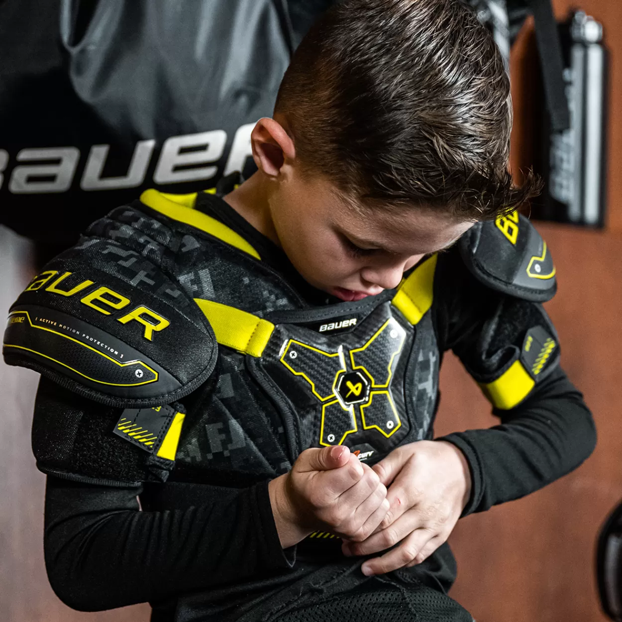 Online SUPREME MACH SHOULDER PAD Shoulder Pads
